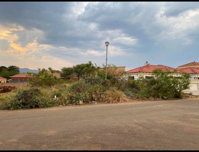 LAND FOR SALE IN CHROOM PARK